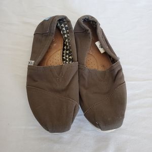 TOMS canvas slip ons